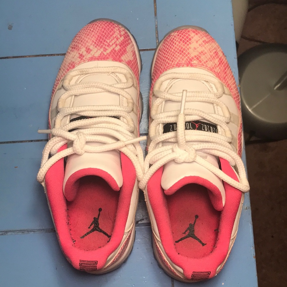 Nike Air Jordan 11 Retro Low pink Snakeskin